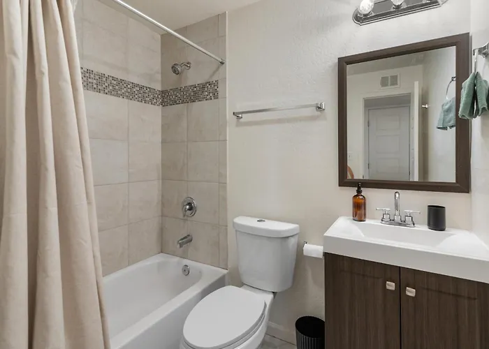 New Modern With Pool 4bd 2ba Сasa de vacaciones *